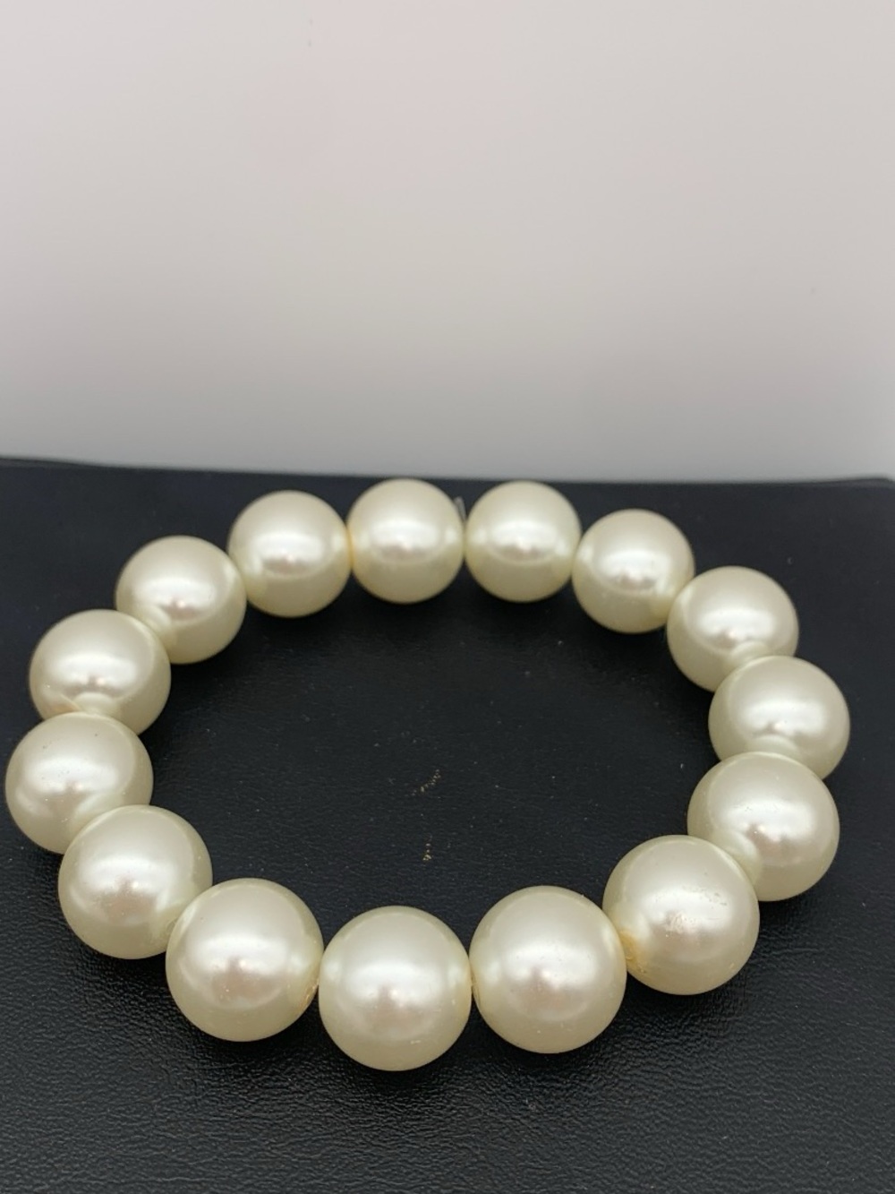 Classic glass faux Pearl Stretch Bracelet - Cream Pearls